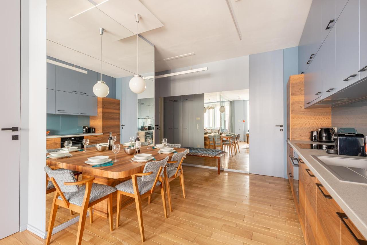 Bauhaus Luxury 2-bedroom In The Absolute Center * Boedapest