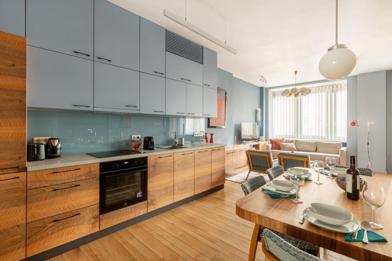 Bauhaus Luxury 2-bedroom In The Absolute Center Boedapest